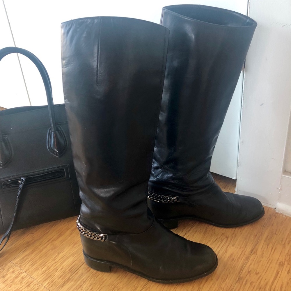 SALE Christian Louboutin Cate chain leather boots